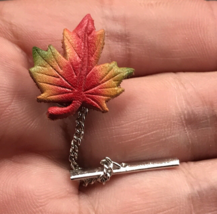 Vintage Colorful Maple Leaf Autumn Fall Leather Tie Tack Pin w/ Chain Canada - £9.73 GBP