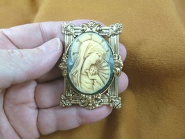 (CM4-34) MADONNA Mary Jesus green + ivory CAMEO Pin Pendant Jewelry Christian - £27.19 GBP