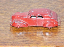 Tootsie Toy Sedan - €20,21 EUR