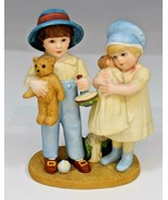 Jan Hagara Autographed Betsy and Jimmy 2 Year Limited Edition Figurine 1982 - £16.70 GBP