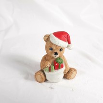 Homco 1413 Christmas Bear Present Figurine - £11.82 GBP