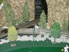 CHAIN LINK FENCE for Model Railroads, Doll House, Fairy Gardens, Diorama... - £15.93 GBP