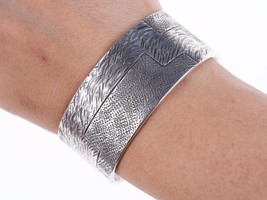 6 3/8&quot; Jared Chavez San Felipe Sterling silver heavily worked bracelet - £463.36 GBP