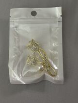 Flor Brooch Pin - $6.92