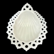 Westmoreland White Milk Glass Seashell Trinket Soap Dish Lace edge 3feet Vintage - £17.93 GBP