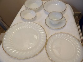 Vintage 50&quot;s Anchor Hocking Fire King Suburbia Shell Dish Set 7 Pieces - £19.17 GBP