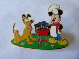 Disney Trading Pins 6612 DLR - BBQ Series (Mickey and Pluto) - £17.24 GBP