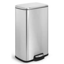 8-Gallon Stainless Steel Kitchen Trash Can with Step-on Lid - $2,672.82 MXN