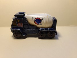 Cement Mixer 1/64 Diecast Loose Matchbox Add 4 Cars No Extra Shipping Charge - $1.95