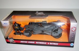 Justice League Batmobile &amp; Batman Hollywood Rides 1/32 Jada Metal Diecast - £8.29 GBP
