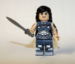 Donna Troy V2 Wonder Woman Minifigure - $5.64