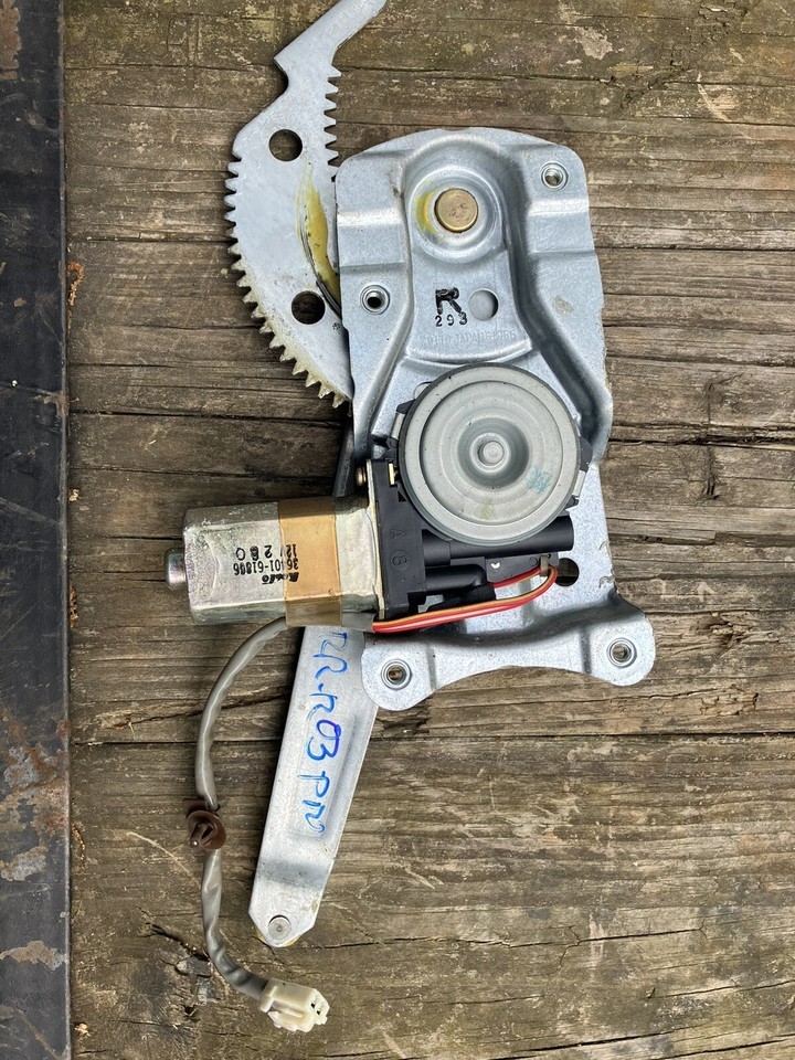 2003 MAZDA PROTEGE RIGHT PASSENGER REAR WINDOW REGULATOR ELECTRIC 03 - $39.59
