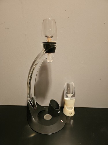 Vinturi Deluxe Aerator Set Essential Red & White Wine Aerators Tower and Stands Item image 2