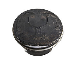 Right Piston From 2008 Cadillac STS  3.6 - £31.93 GBP