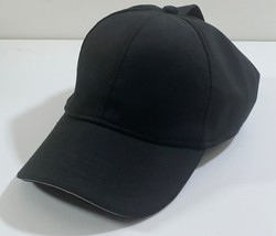 Black Baseball Hat with White Trim on the Visor Adjustable - $184.34 MXN