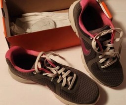 Womens Nike Air Relentless 9.5 Snekaers Shoes Smoke Pink In Box - £28.41 GBP