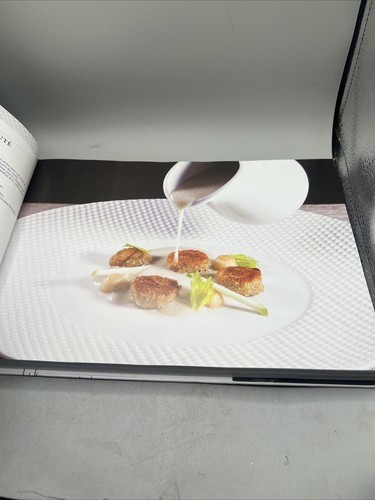 MASTER CHEFS OF FRANCE ~ MAITRES CUISINIERS ~ 2017 ~ THE COOKBOOK ~ Item image 5
