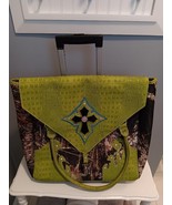 Camouflage Cross Rollie Tote Luggage by Yesir - $738.16 MXN