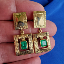 Earth mined Emerald Deco design Earrings Unique Vintage Style Dangles 14k Gold - £1,945.45 GBP