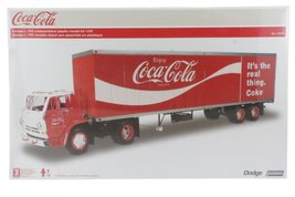 Lindberg Coca-Cola &#39;69 Dodge L-700 Coke Box Trailer 1:25th Scale Unassembled Mod - £93.25 GBP