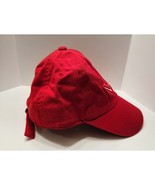 Women&#39;s Wisconsin Badgers baseball hat - $10.89