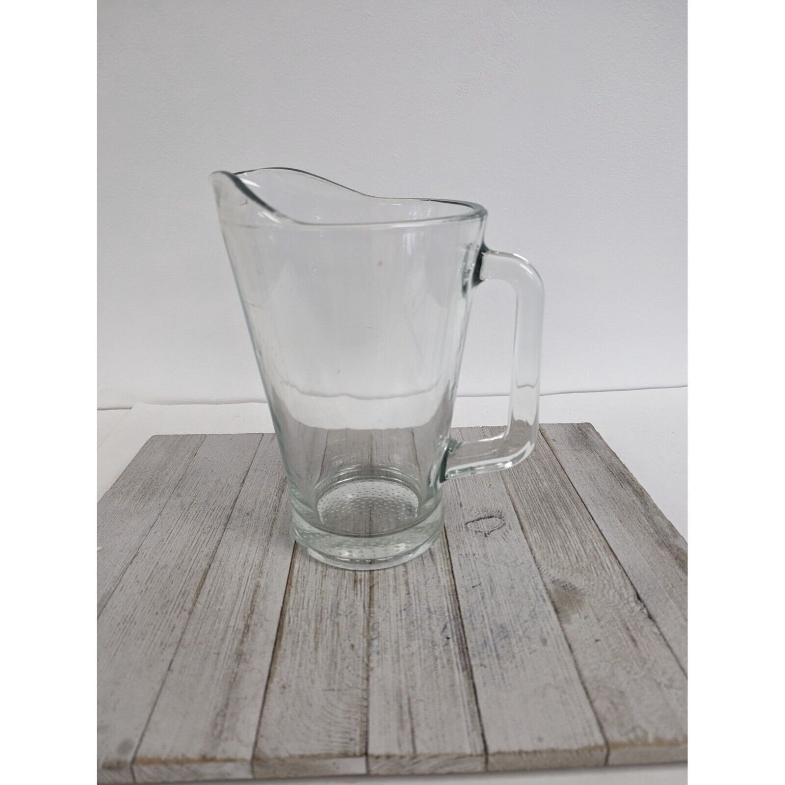 LIBBEY Clear Glass Pitcher Easy Pour Flared Lip 9" - $19.97