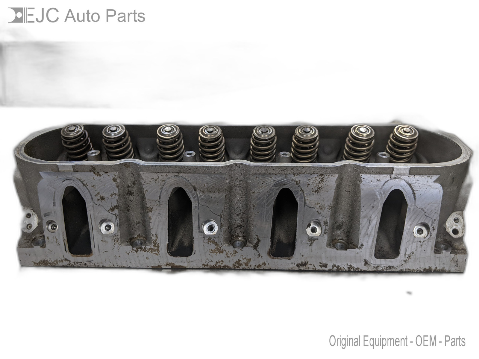 Left Cylinder Head For 08-16 GMC Savana 2500  4.8 799 Driver Side - $222.70
