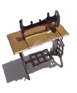 Dollhouse Miniature Victorian Treadle Sewing Machine Metal painted black... - £6.67 GBP