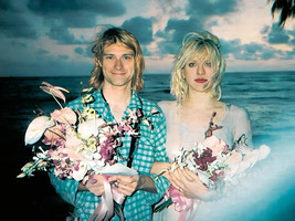 Beautiful Courtney Love &amp; Kurt Cobain (Hole) 8X10 Photo - £7.03 GBP