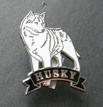 ALASKAN HUSKY DOG  LAPEL PIN BADGE 3/4 X 1 INCH - £4.50 GBP