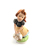 Homco Laundry Girl With Basket 1435AA Porcelain/Ceramic Bisque - Adorable! - $19.09 CAD