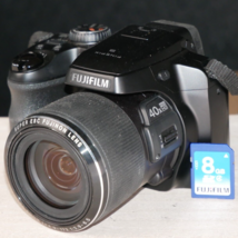 Fujifilm Fisher-Price Kid-Tough S8200 16.0MP Digital Camera *TESTED* W 8GB SD - £62.26 GBP