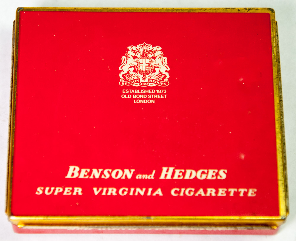 Benson & Hedges Super Virginia 20 Cigarette Box Red Hinged Tobacco Tin England - £7.71 GBP