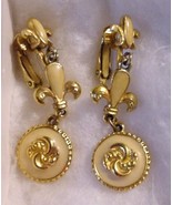 Vintage Signed ART FLEUR de lis Creamy Enamel Clip On Earrings - $125.00
