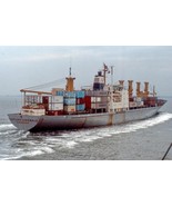 SQ1784 - Singapore Containership - Neptune Emerald - photograph 6x4 - $3.00