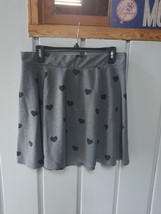 Divided by H&amp;M Women&#39;s Hearts Mini Skirt Sz L Grey &amp; Black - £11.76 GBP