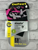 DeFeet Aireator Cycling Running Performance Socks Breast Cancer Black Pi... - $11.34