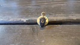 VIntage FREEMASON Masonic Lapel Pin 1.6cm - $9.89