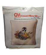 Raccoon Crewel Pillow Kit Erica Wilson 14x14 Columbia-Minerva 1976 Vinta... - $452.48 MXN