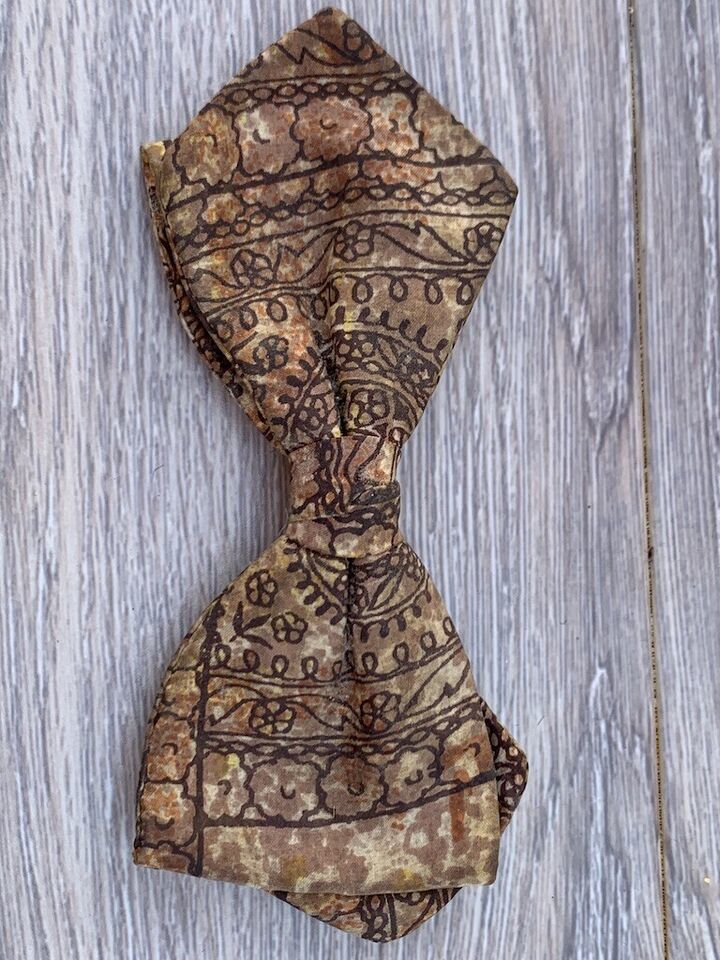 RETRO Beau Clip RETRO Mens Bow Tie Browns Flowers Print Rayon Clip On VT... - $42.54