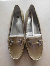 Shoes Womens White Mountain Prize Champagne Croc Emb Leather Size 6M Nwob (Cc) - $39.99