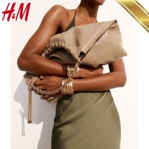 H&amp;M Large Hobo Bag Shoulder Bag Beige - H&amp;M Original - $122.99