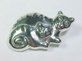 TWO CATS STERLING SILVER Vintage BROOCH Pin - 2 inches across - FREE SHI... - £51.95 GBP