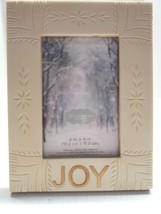 St Nicholas Square  4×6 Photo Frame Cream And Gold carved details gold l... - $5.94