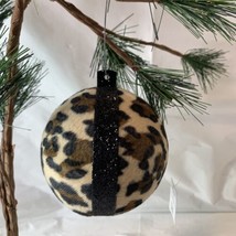 New RAZ Imports Leopard Print Fabric Christmas Ornament 4&quot; Round Glitter Band - £6.39 GBP