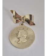 John F. Kennedy Ribbon Brooch Pin 2&quot; - $262.23 MXN