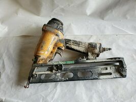 Bostitch N62FN ?  Pneumatic Finish / Brad Nailer 15-Gauge - $49.99