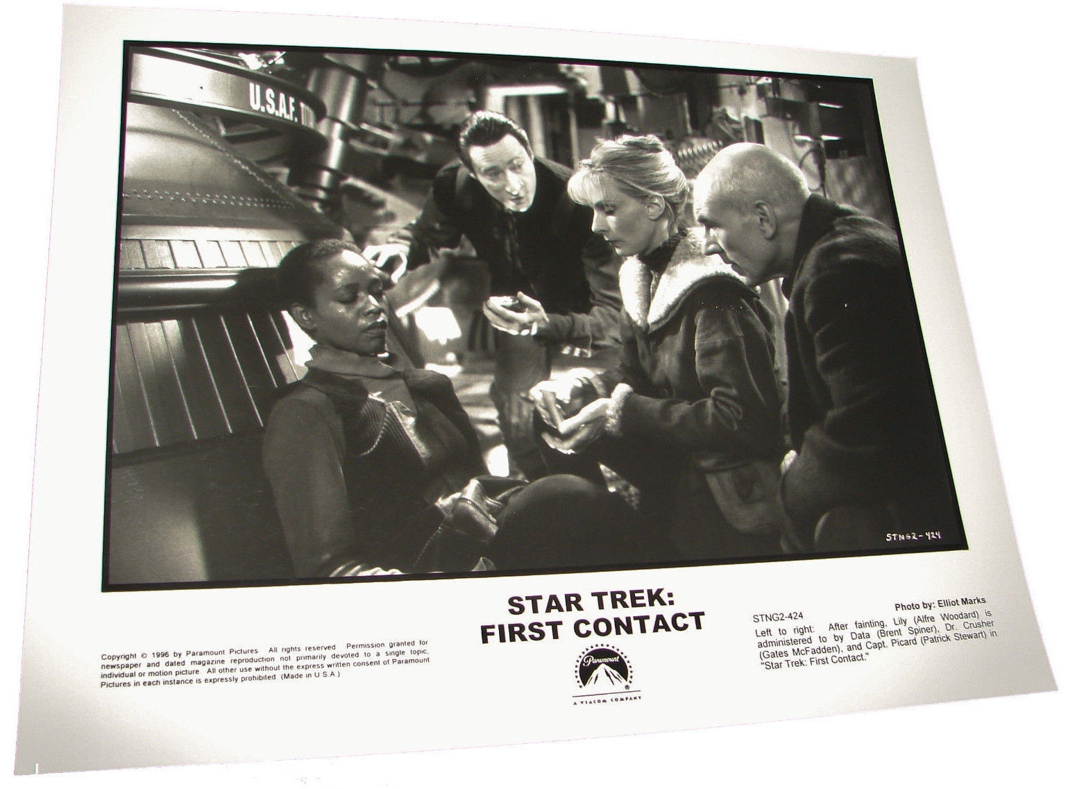1997 STAR TREK: FIRST CONTACT Movie Photo Brent Spiner Patrick Stewart A... - $9.95