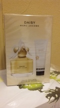 Marc Jacobs Daisy Perfume 3.4 Oz Eau De Toilette Spray 2 Pcs Gift Set - $99.97