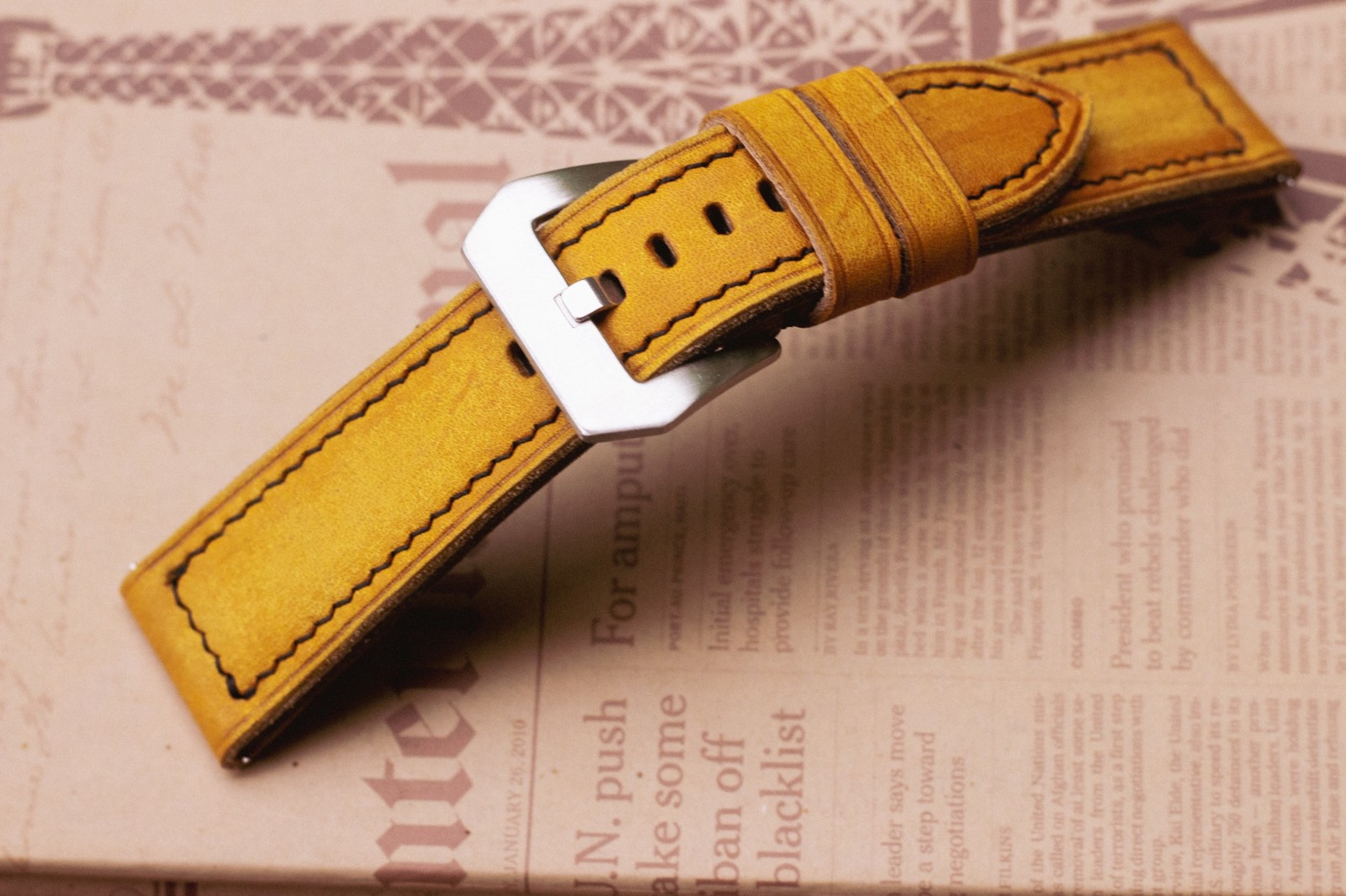 (Customizable, multiple size) Rusty vegtan leather handmade Panerai watc... - $58.99